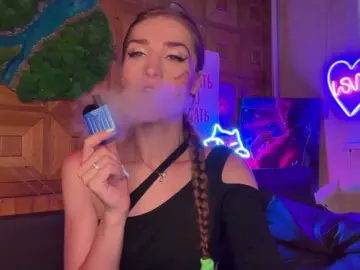 Bongacams Free Live Porn of CandyBoom