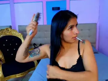 Bongacams Adult Video Chat of Melannyy--