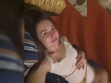 Bongacams Free Porn Cam of HelgaLeo