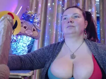 Dicksucking milf cams