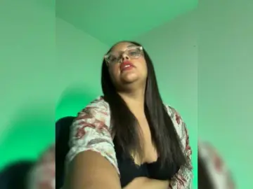 Bongacams Best live sex cam show of PlaytimeWith-Wifey