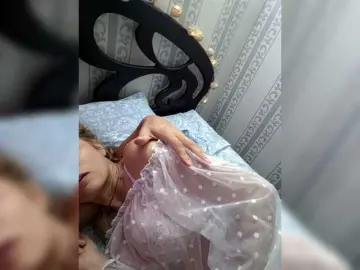 Bongacams Free Porn Cam of SweetMilfa