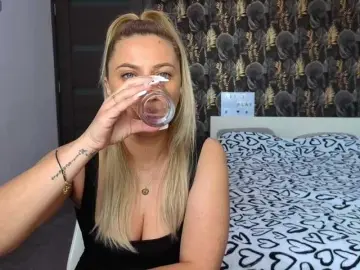Group chat for 40+ tokens milf cams