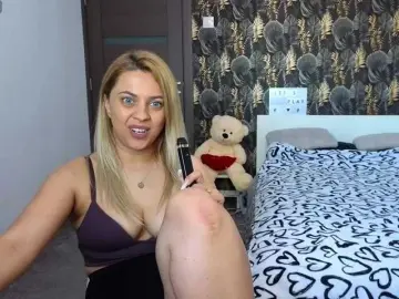 Bongacams Adult Video Chat of CarlaStaceeFun