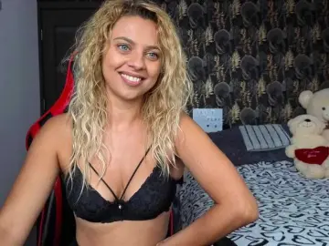 Bongacams Adult Webcam of CarlaStaceeFun