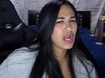 Bongacams Free Porn Cam of Letty33