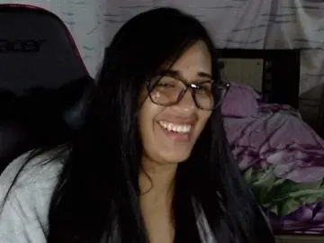 Bongacams Free Porn Cam of Letty33