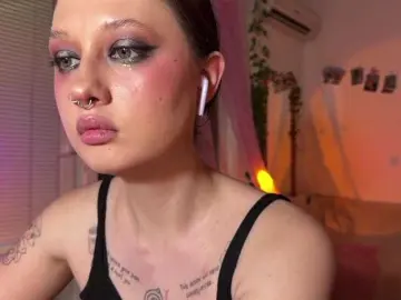 Bongacams Nude Webcam of Jennydarling