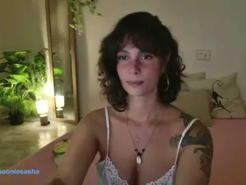 Bongacams Live Porn of SweetLilLulu