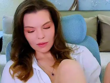Bongacams Watch Live Sex Cams of AureliaFly
