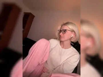 Bongacams Adult Webcam of Sexy-Sweets