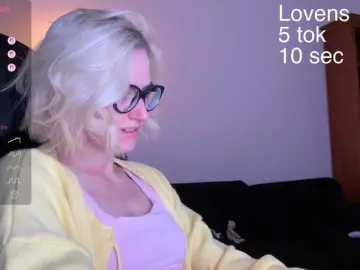 Bongacams Adult Webcams of Sexy-Sweets