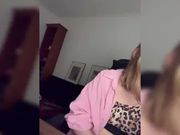 Bongacams Live Sex Cam of Sexy-Sweets
