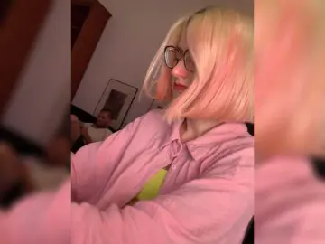 Bongacams Live Porn of Sexy-Sweets