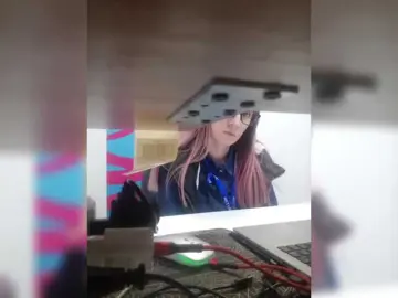 Bongacams Free Live Porn of Angelinamik