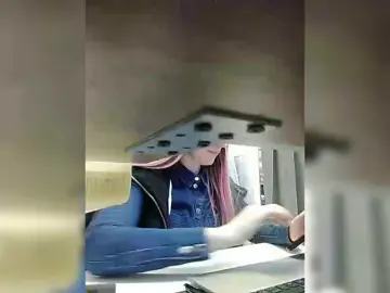 Bongacams Watch Live Sex Cams of Angelinamik