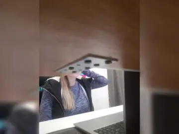 Bongacams Live Sex Cam of Angelinamik