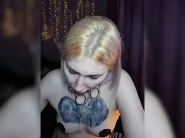 Bongacams Nude Webcam of a-squirter