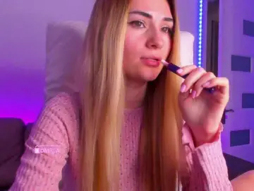 Bongacams Live Sex Cam of meow