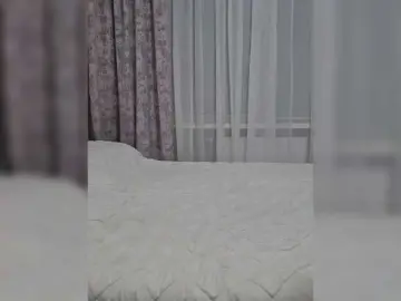 Bongacams Watch Live Sex Cams of MCmcMC4