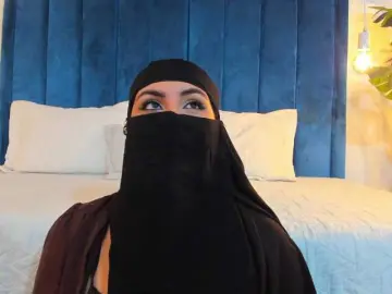 Bongacams Free Porn Cam of MIRANDACUTE