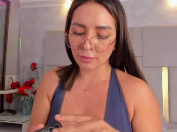 Bongacams Private Sex Chat of MilaSaenz