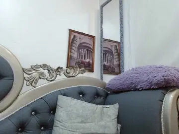 Big tits babe milf cams