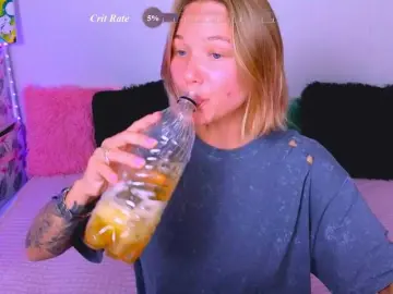 Dildoing milf cams