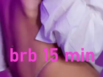 Shaved white milf cams
