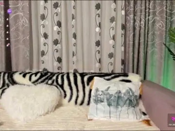 Bongacams Live Sex Cam of Adela27