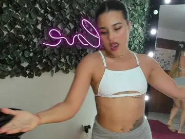 Bongacams Best live sex cam show of DestinyHills