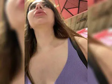 Bongacams Free Porn Cam of -LeiaProseccina-