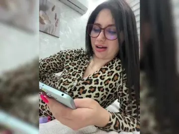 Bongacams Free Porn Cam of -LeiaProseccina-