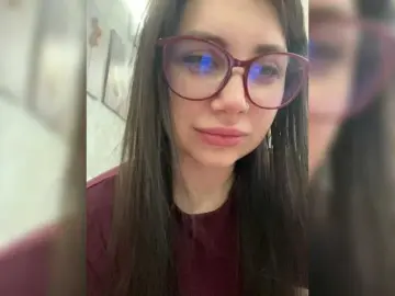 Bongacams Watch Live Sex Cams of -LeiaProseccina-