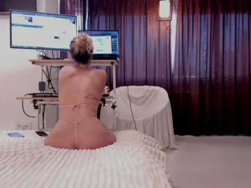 Bongacams Nude Webcam of aryahunt