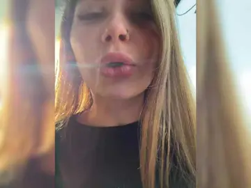 Bongacams Adult Webcam of Girls-Leia