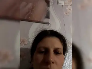 Bongacams Watch Live Sex Cams of Malina25-1