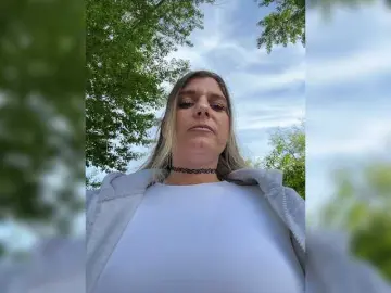 Bongacams Live Sex Cam of KotiMrrr