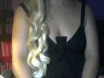Full-private chat for 90+ tokens milf cams