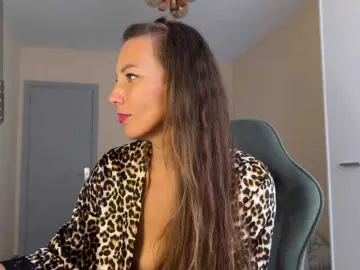 Bongacams Nude Webcam of Naughty-Mari