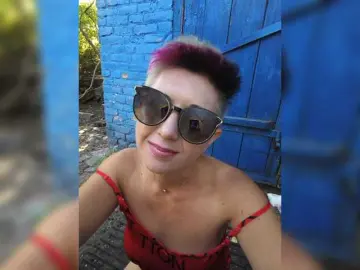 Bongacams Sex Cam of BUSINKA-25