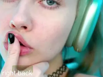Bongacams Best live sex cam show of -VikkiL0vesCheese-