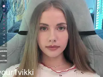 Bongacams Free Live Porn of -VikkiL0vesCheese-