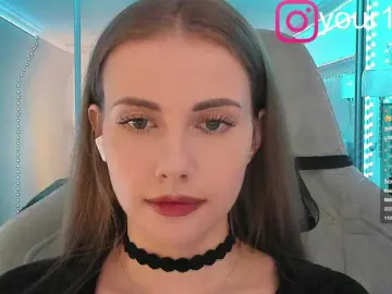 Bongacams Sex Chat of -VikkiL0vesCheese-