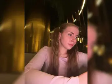 Bongacams Free Porn Cam of -VikkiL0vesCheese-