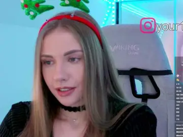 Bongacams Private Sex Chat of -VikkiL0vesCheese-