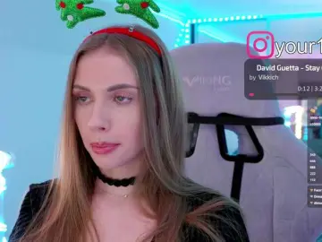 Bongacams Adult Video Chat of -VikkiL0vesCheese-