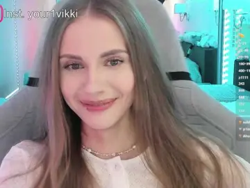 Bongacams Watch Live Sex Cams of -VikkiL0vesCheese-