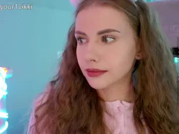 Bongacams Adult Video Chat of -VikkiL0vesCheese-