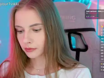 Bongacams Adult Video Chat of -VikkiL0vesCheese-
